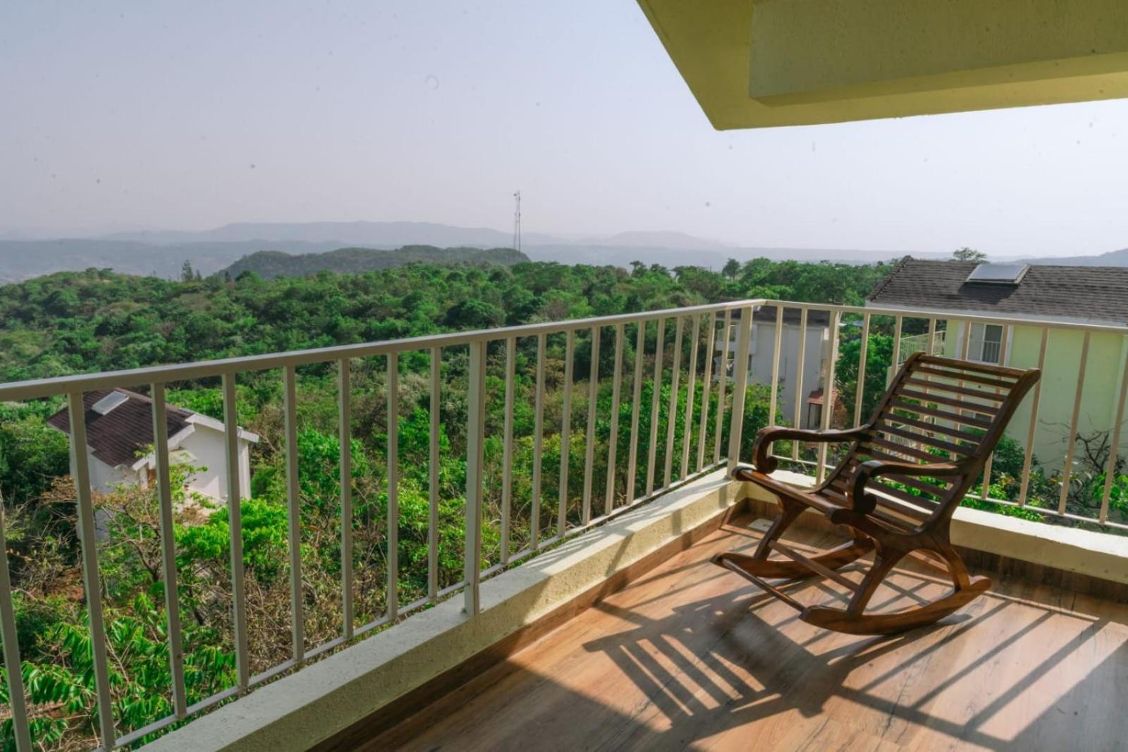 Eshi Resorts And Restaurant - Bhimashankars Jungle Luxury Resort Taleghar Exterior foto